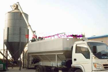 天錦散裝<a href=http://www.m9m10.cn/siliaoche/ target=_blank class=infotextkey>飼料車</a>是如何完成卸料？